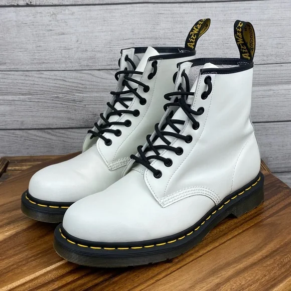 Bex 1460 White Smooth Dr Martens Women Wearing Doc Martens